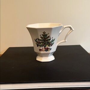Nikko Christmas coffee mug from Japan